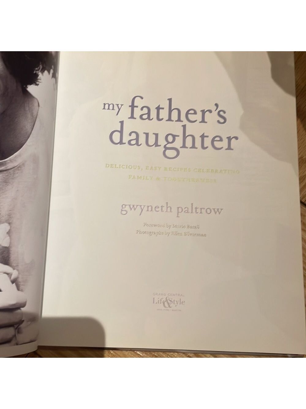 Gwyneth Paltrow Fathers Daughter Cookbook - Picture 4 of 5